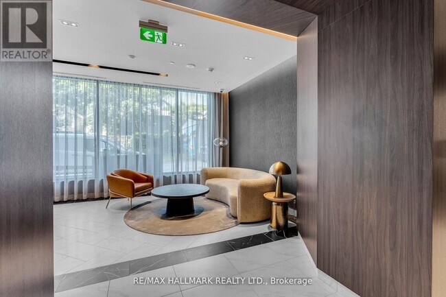 Photo du bâtiment - 500 Dupont St