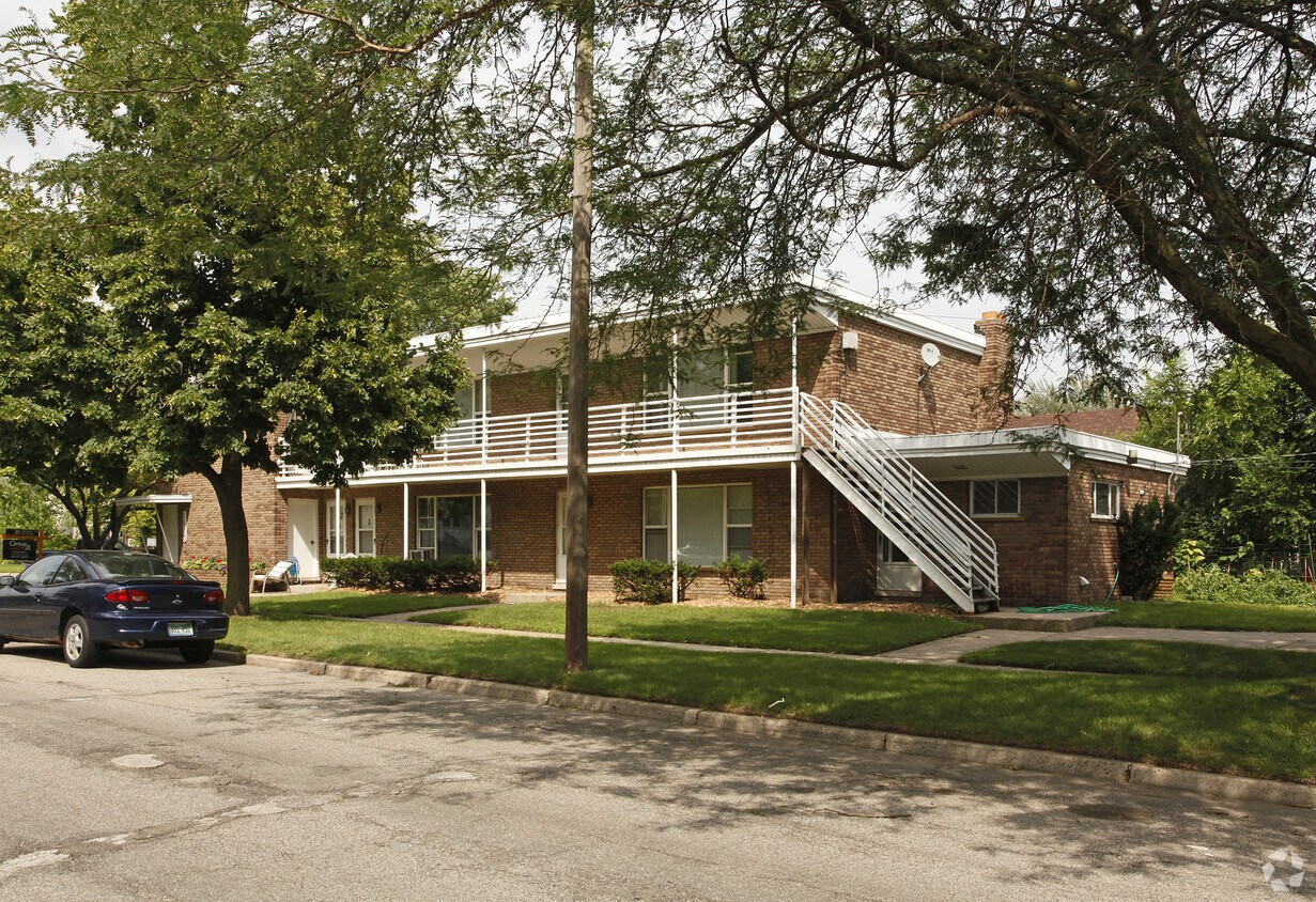3615 4th St, Wyandotte, MI 48192 Apartments in Wyandotte, MI