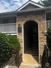 Building Photo - 3155 7 Pines Ct