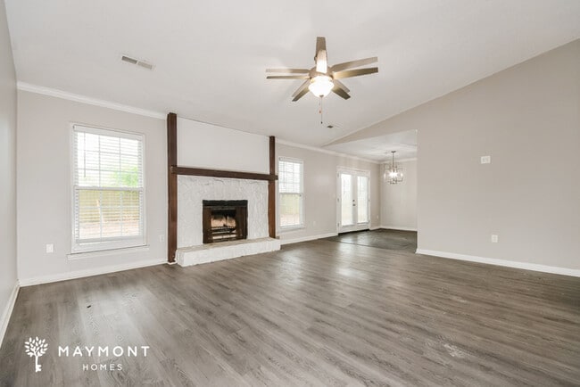 Building Photo - 98 Peppertree Ln