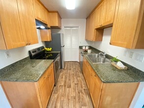 Building Photo - 26815 Hayward Blvd