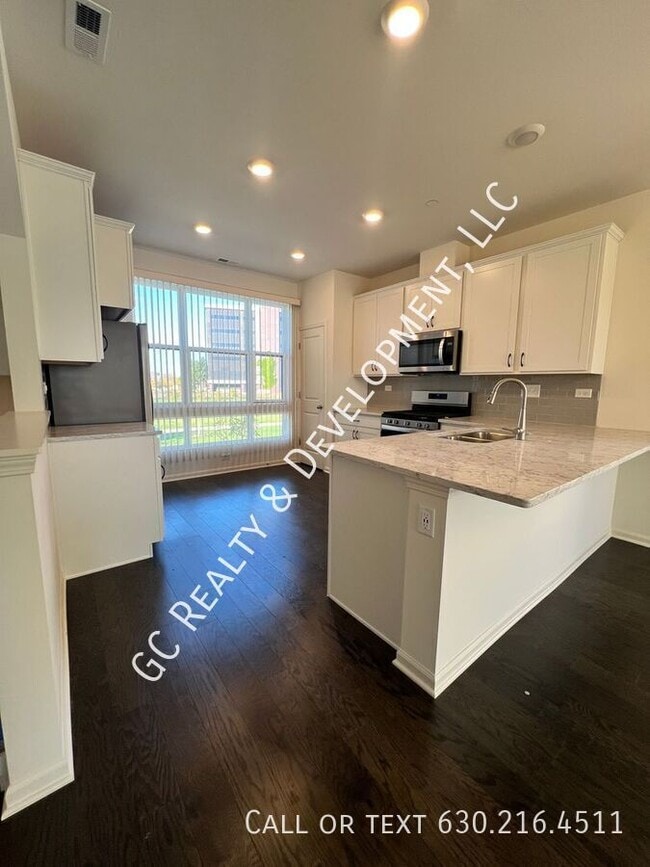 Foto del edificio - 2217 Parkside Dr