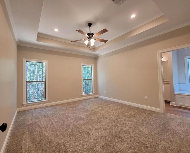 Building Photo - 32 N Fork Dr