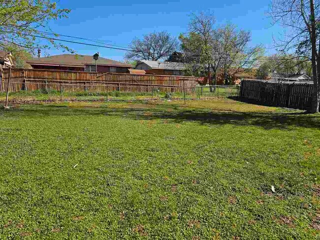 Building Photo - 4309 NW Floyd Ave