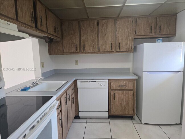 Building Photo - 2800 NW 56th Ave