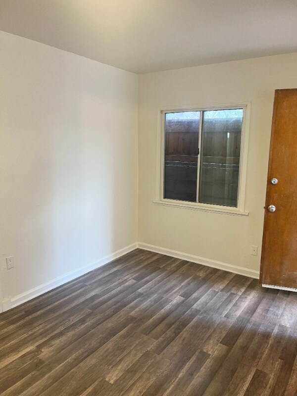 306 Ruby St, Redondo Beach, CA 90277 Room for Rent in Redondo Beach