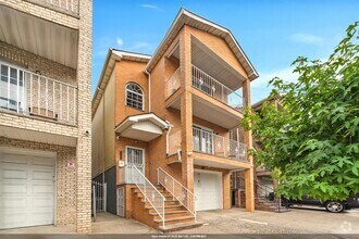 Building Photo - 706 Ocean Ave