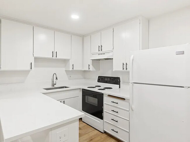 Building Photo - 6358 Rancho Mission Rd