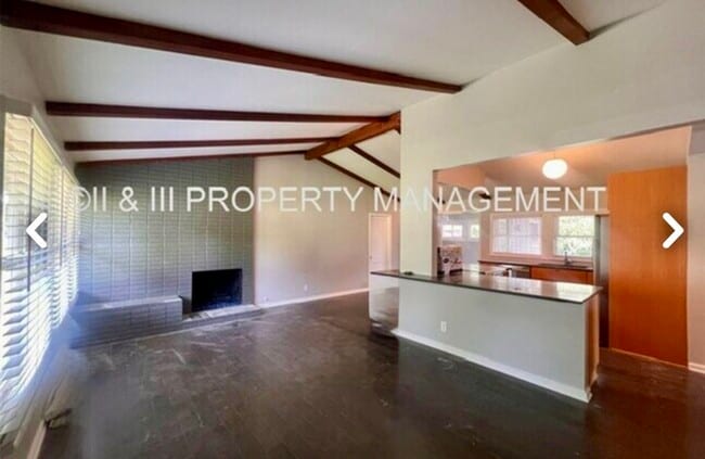 Building Photo - 5504 W 79th St