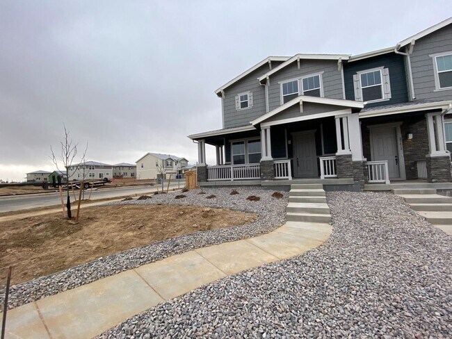 Foto del edificio - 3 br, 2.5 bath House - 21422 E 60th Ave