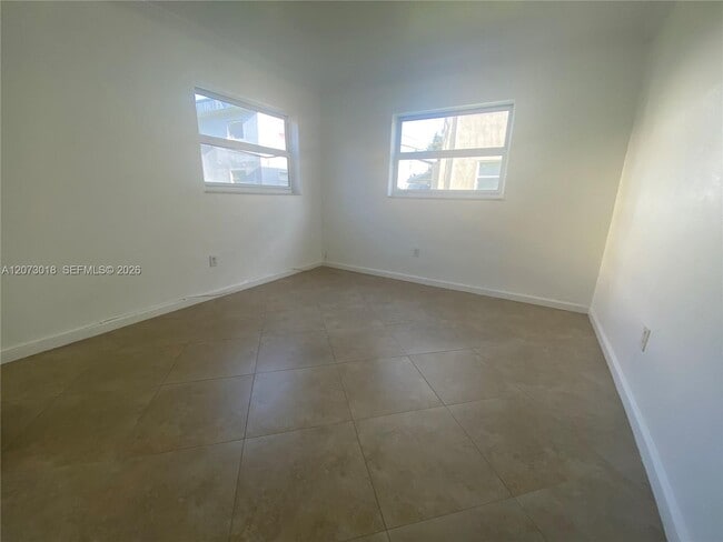 Foto del edificio - 3670 SW 60th Ave
