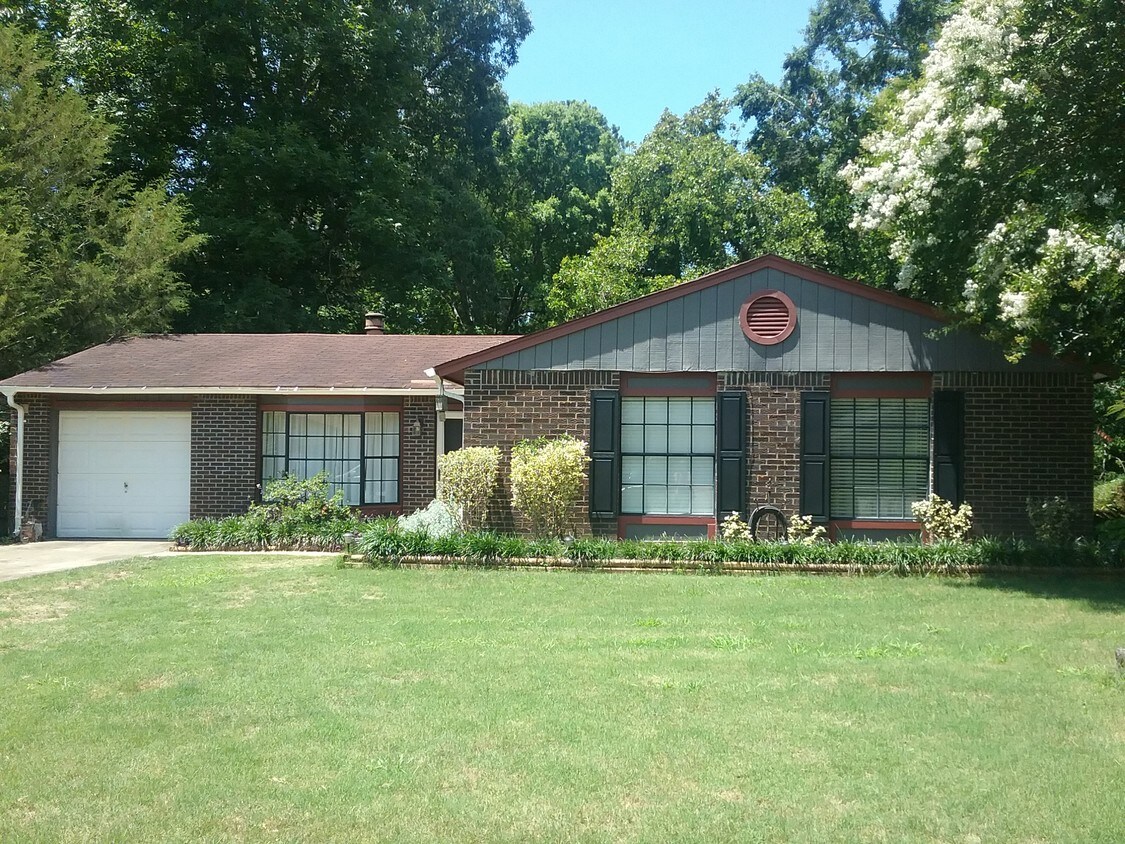 153 Pinewood Dr, Millbrook, AL 36054 House for Rent in Millbrook, AL