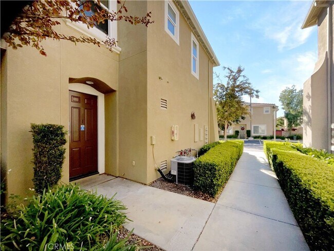 Building Photo - Updated 2 Bedroom Condo in Murrieta for Rent