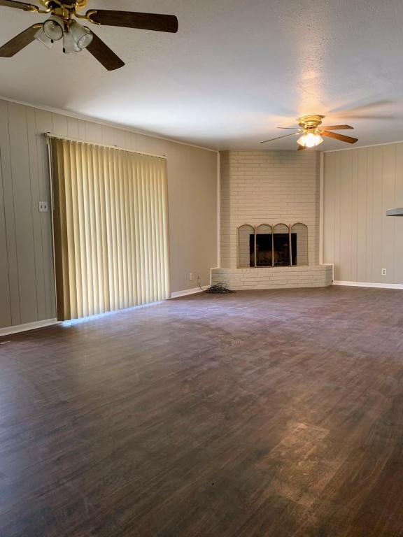 Building Photo - 2111 Mardean Ln