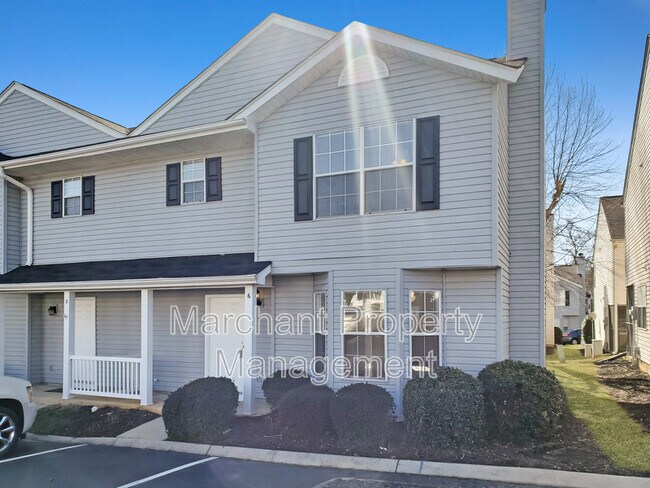 Foto del edificio - 6 Hammett Grove Ln