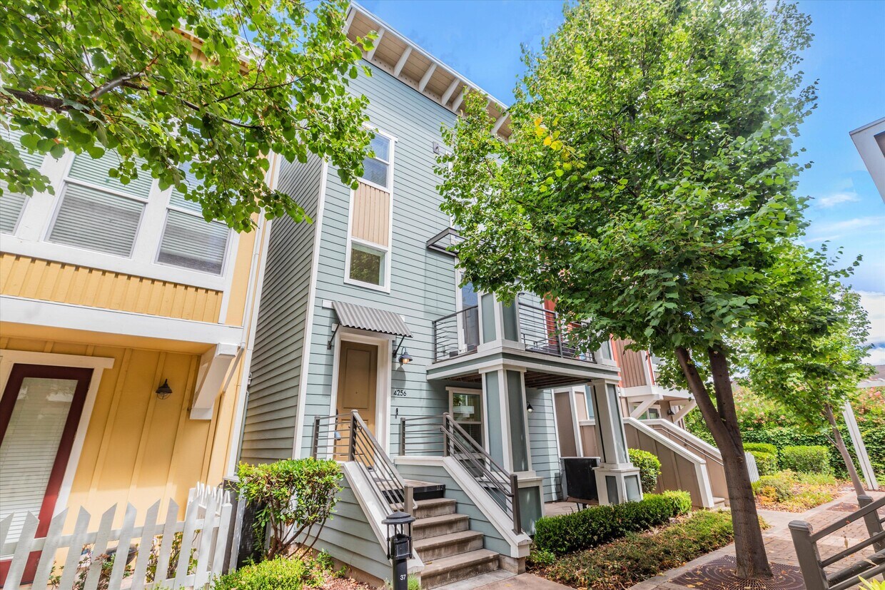 Foto principal - 4256 Providence Ter