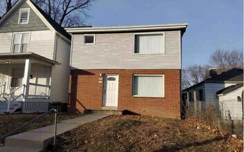 Building Photo - 5405-5407-5407 N 37th St