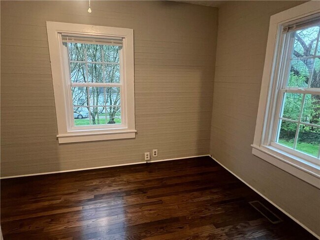 Building Photo - 21 Quarry St