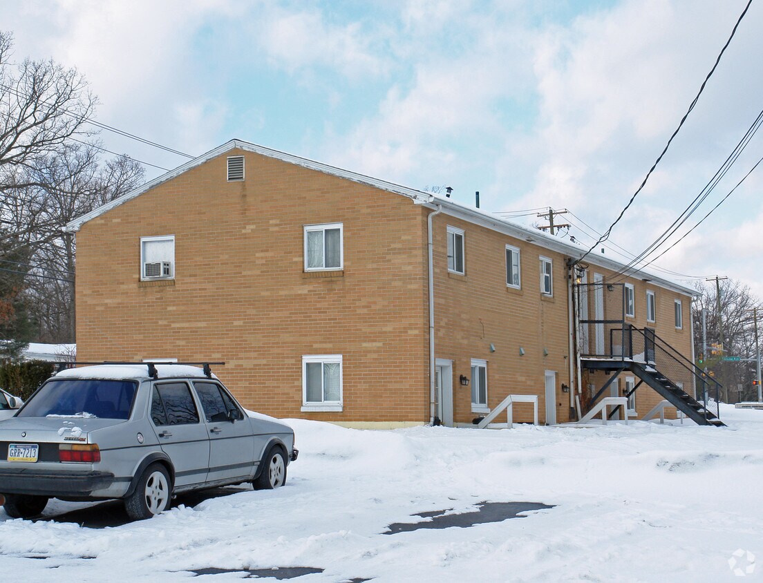 Building Photo - 1841 Waddle Rd