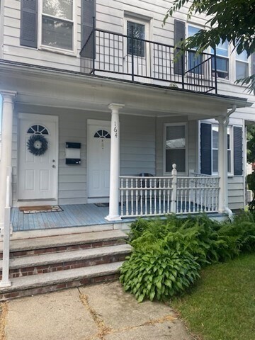 Primary Photo - 164 White St