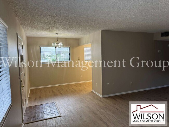 Foto del edificio - 2365 Oak Park Way
