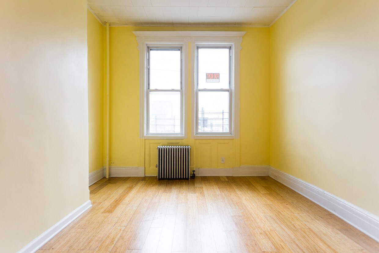 Foto principal - 11-13 Wyckoff Ave