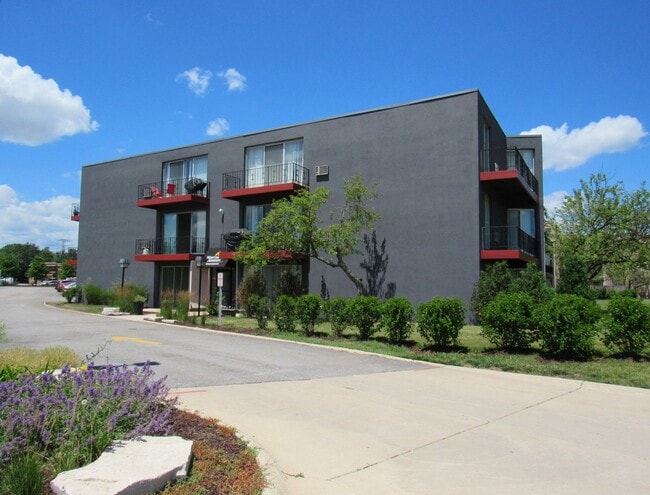 Building Photo - Northgate Addison Apartments