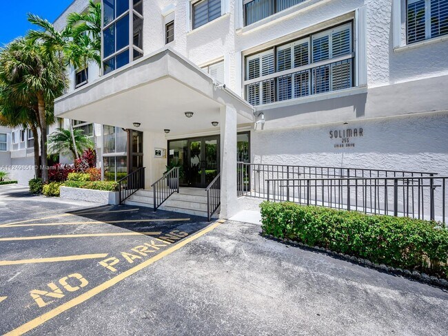 Building Photo - 255 Galen Dr