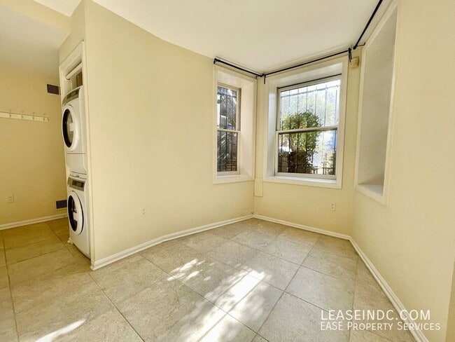 Foto del edificio - 1501 R St NW