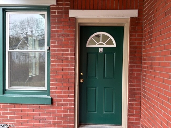 Foto del edificio - 786 S Main St