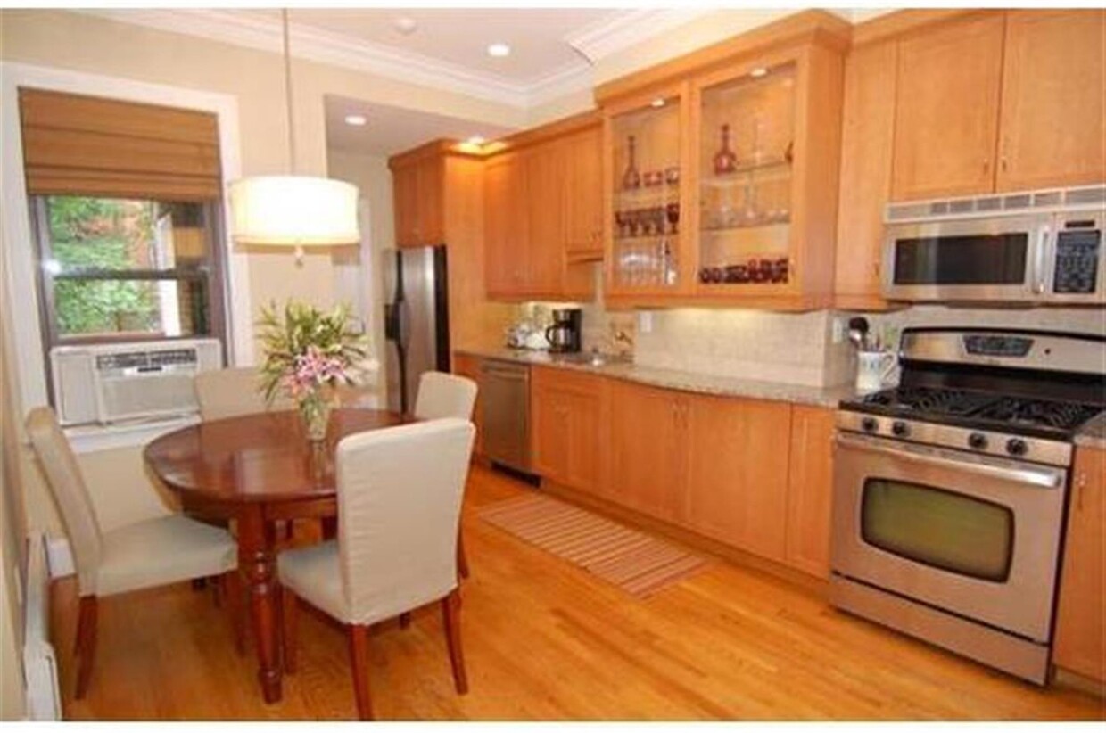 Foto principal - 268 River St