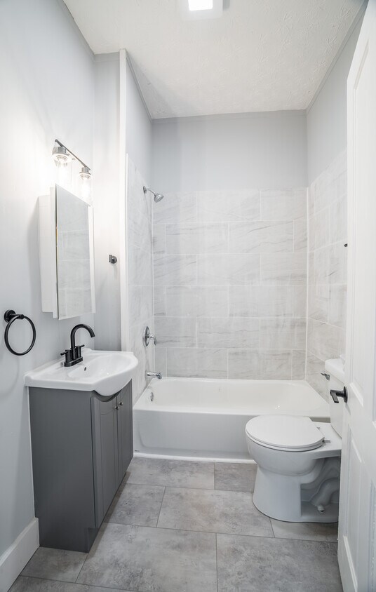 Foto del edificio - 618 Miami St