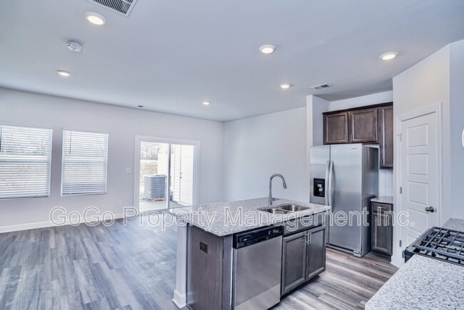 Foto del edificio - 126 Telford Dr