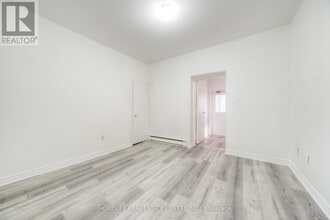 Building Photo - 223-223 Jameson Ave