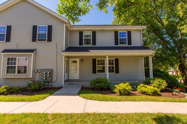 Front Door Entrance - 288 Meadowcreek Dr