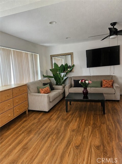 Foto del edificio - 2546 E Park Ln