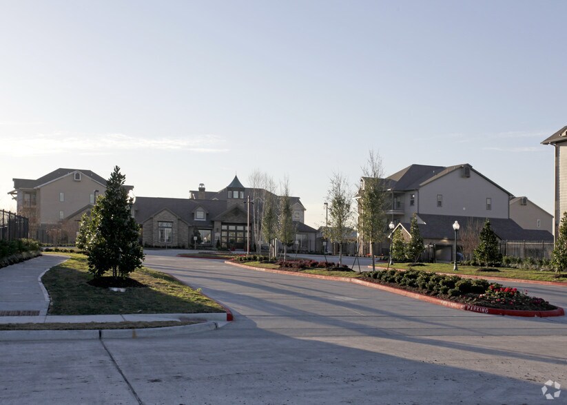 The Waterford at Summer Park Rentals Rosenberg, TX