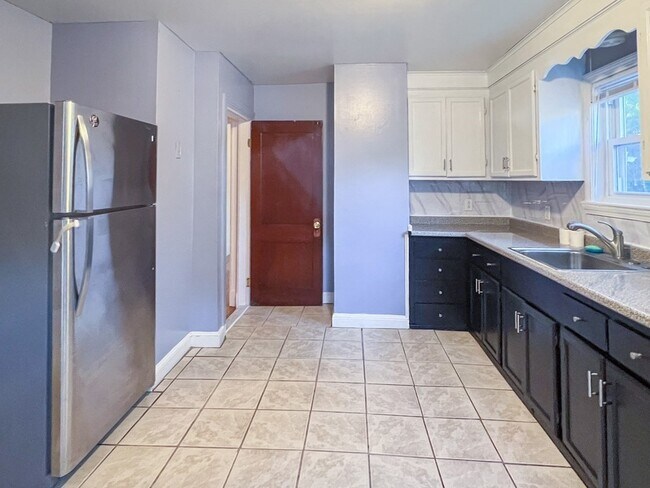 Foto del edificio - 1170 Commercial St