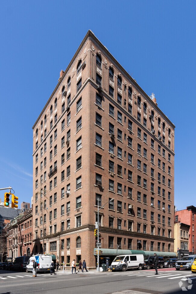 Building Photo - 944-952 Lexington Ave
