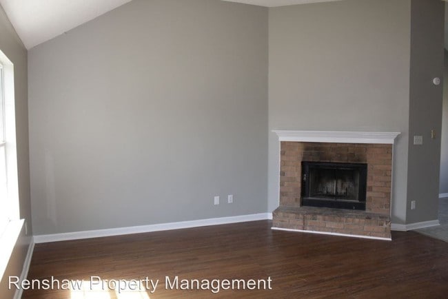 Building Photo - 3 br, 2 bath House - 6734 State Line Rd.