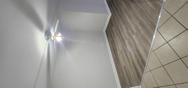 Foto del edificio - 9290 Hamilton Ct