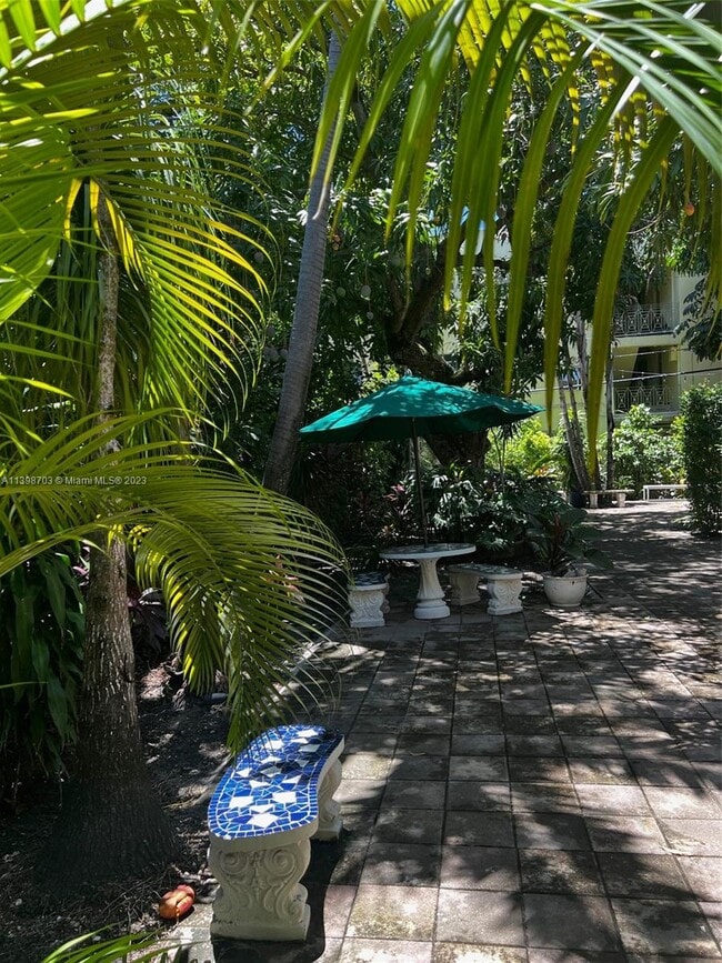 Building Photo - 840 Michigan Ave