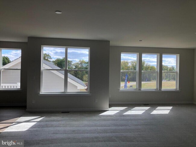 Foto del edificio - 130 S Lore's Landing Rd