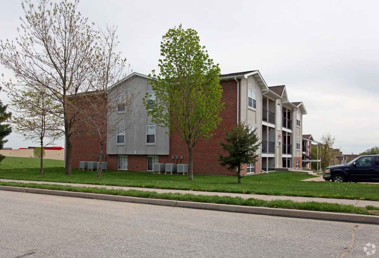 Richland Apartments & Town Homes - Richland Apartments & Townhomes