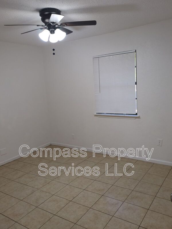 Building Photo - 3019A McFerrin Ave