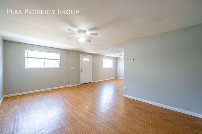 Building Photo - 511 Elsmere St
