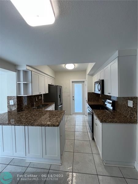 Foto del edificio - 2356 SW 16th Ave