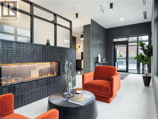 Building Photo - 24 Union St E