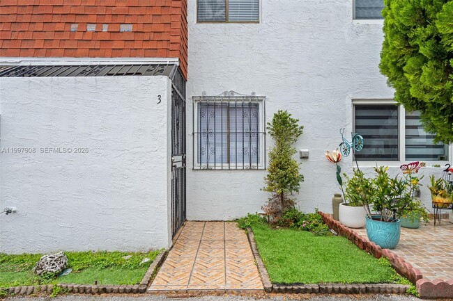 Foto del edificio - 319 NW 109th Ave