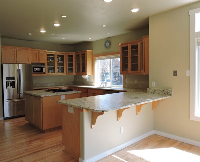Building Photo - 149 Orange Ave